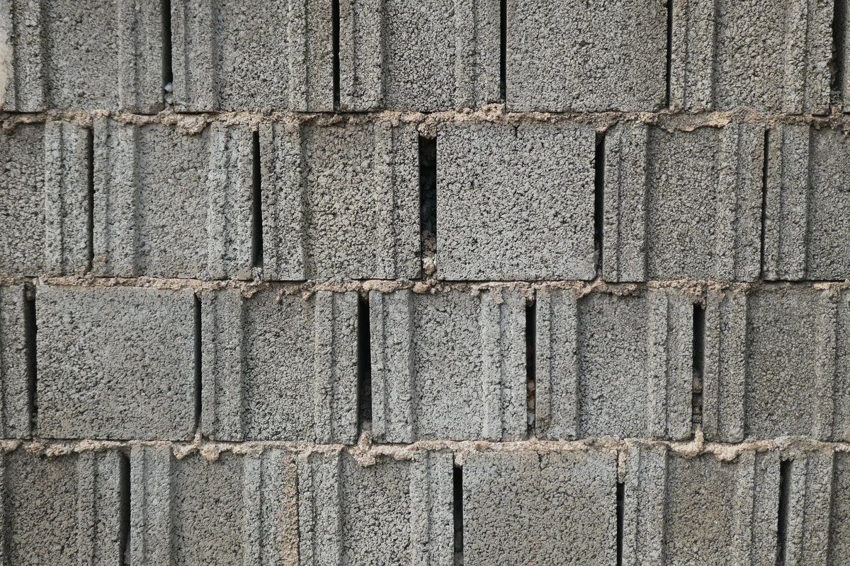 peut on laisser un mur en parpaing sans enduit
